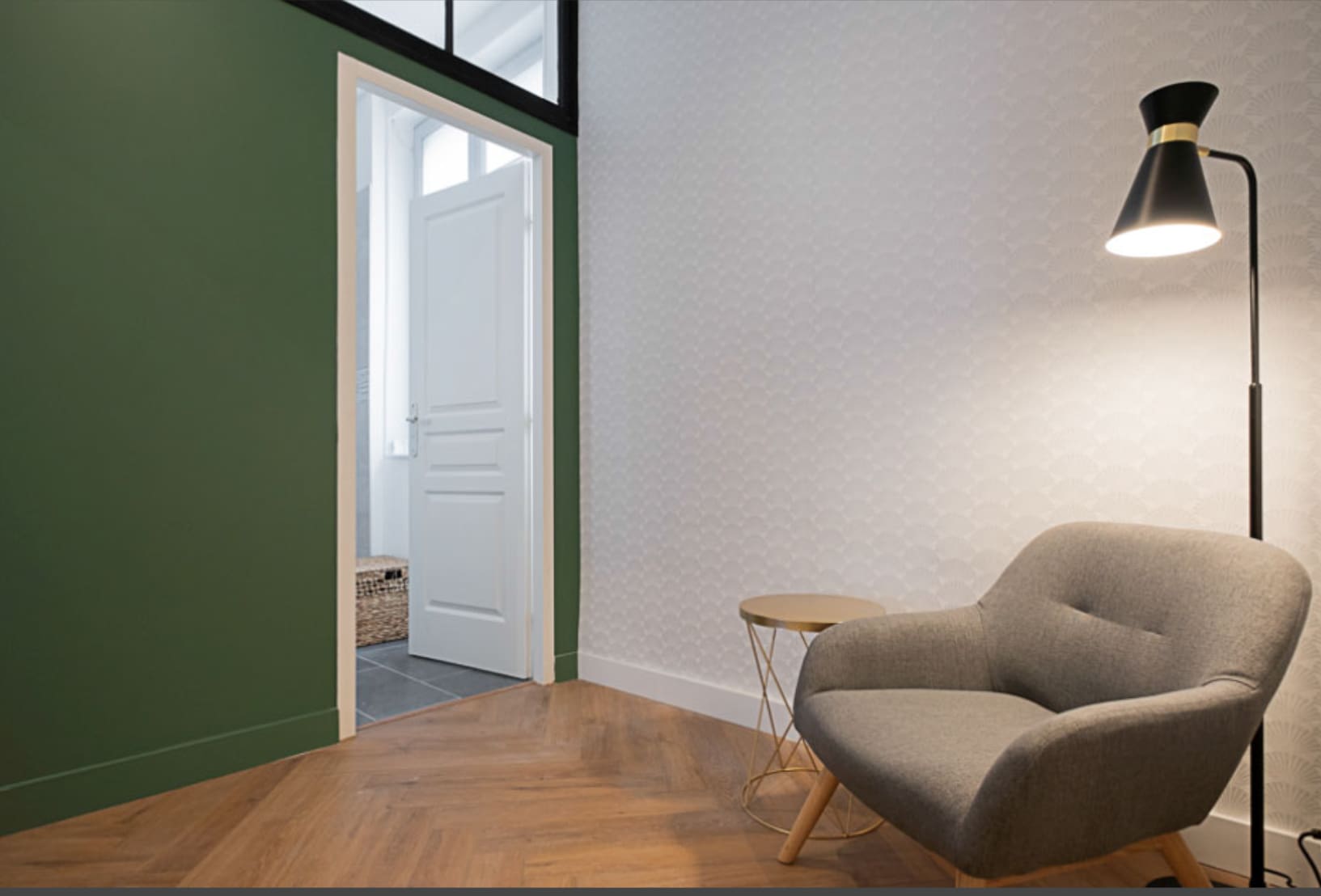 Lightroom (_DSF0540.dng et 102 autres) éclairage : Chambre luxueuse et apaisante